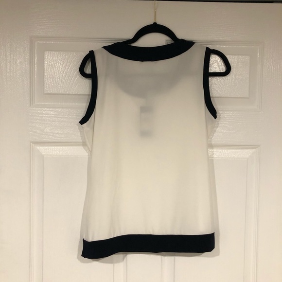 Tommy Hilfiger top - Picture 2 of 3